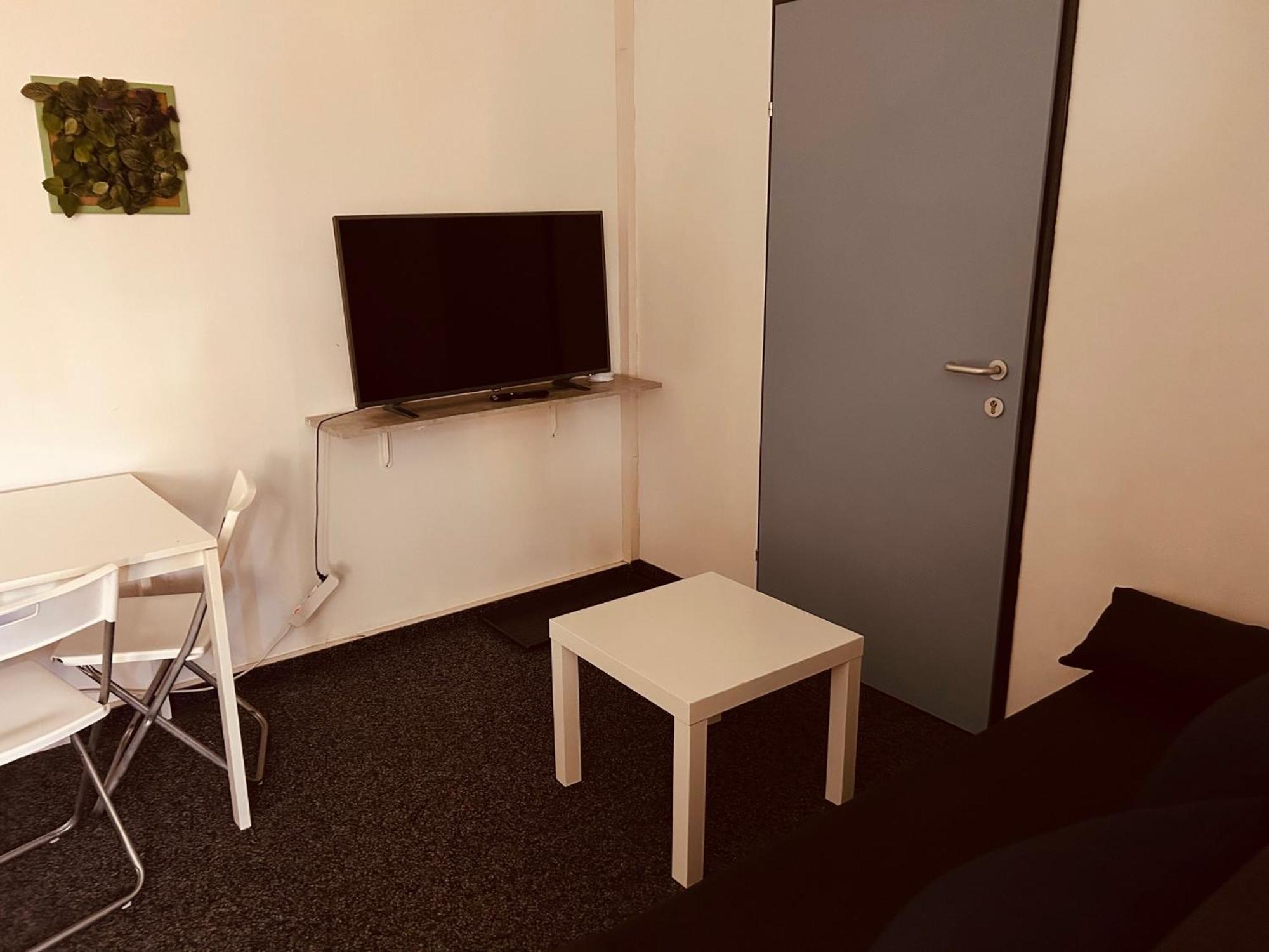Veni Apartment *